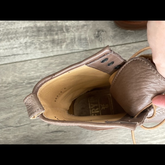 Women’s Frye Combat Boots Size 7.5 - Picture 4 of 6